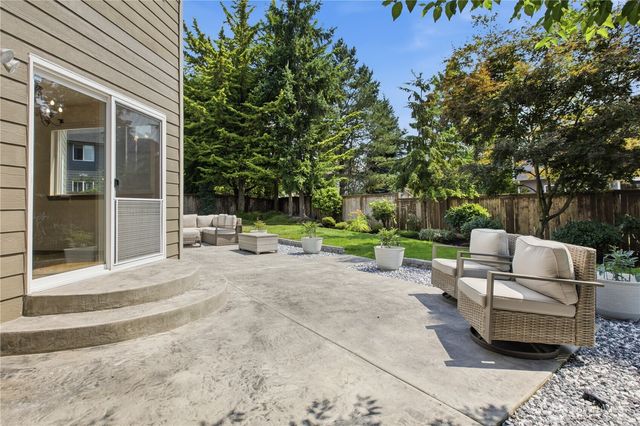 1925 19th Street SE, Puyallup, WA 98372