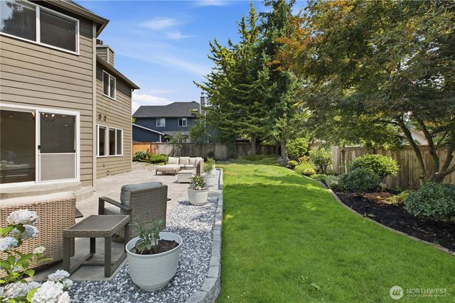 1925 19th Street SE, Puyallup, WA 98372