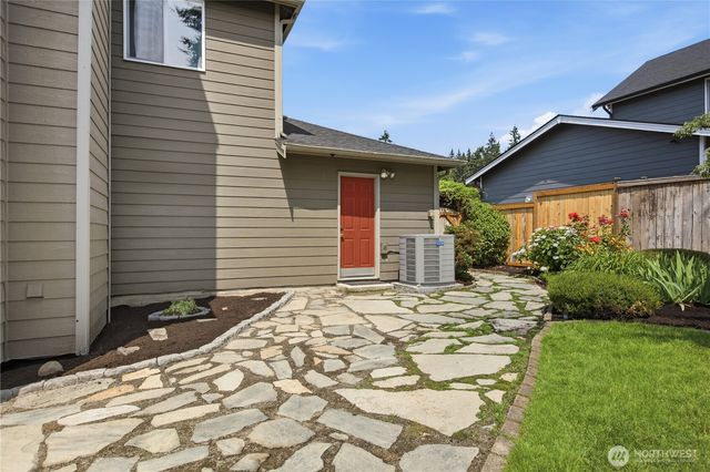 1925 19th Street SE, Puyallup, WA 98372