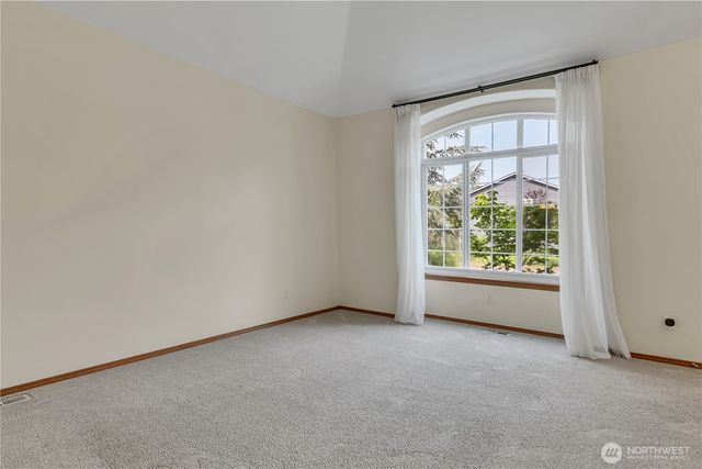 1925 19th Street SE, Puyallup, WA 98372