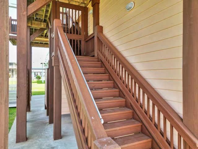 944 Raymond, Crystal Beach, TX 77650