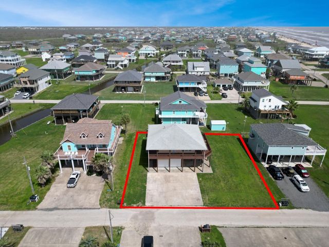 944 Raymond, Crystal Beach, TX 77650
