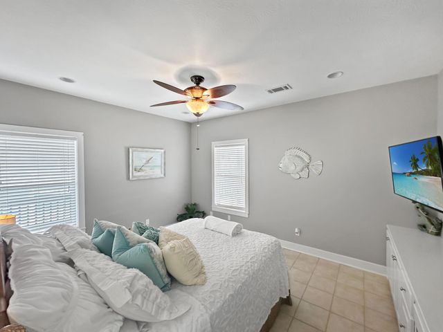 944 Raymond, Crystal Beach, TX 77650