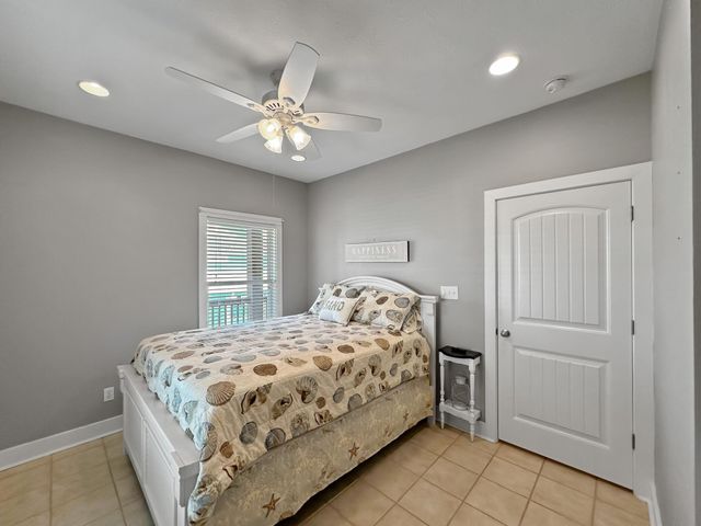 944 Raymond, Crystal Beach, TX 77650