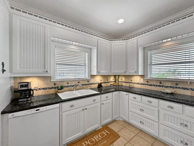 944 Raymond, Crystal Beach, TX 77650