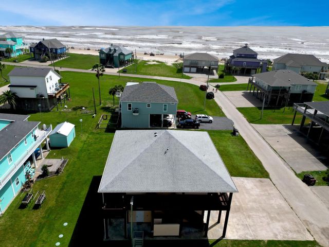 944 Raymond, Crystal Beach, TX 77650