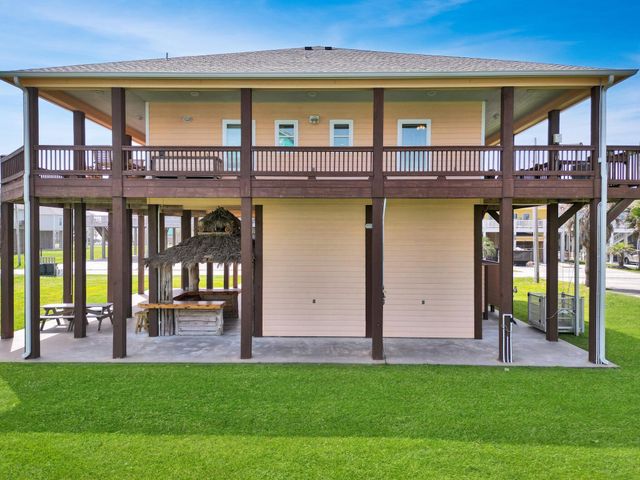 944 Raymond, Crystal Beach, TX 77650