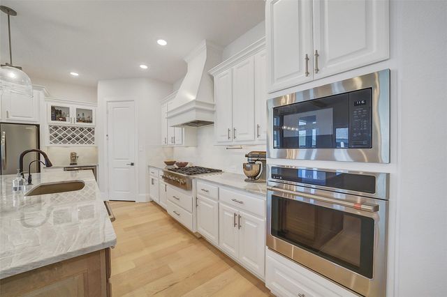 10615 Sleepy Plant Court, Cypress, TX 77433