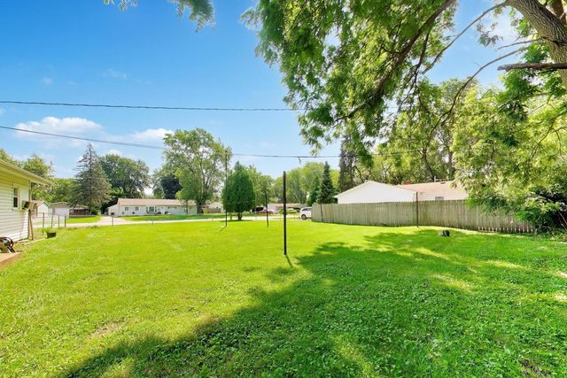 18559 W Karen Lane, Gurnee, IL 60031