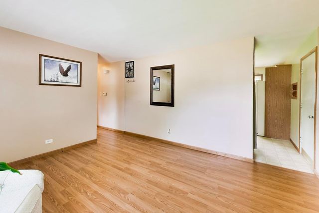 18559 W Karen Lane, Gurnee, IL 60031