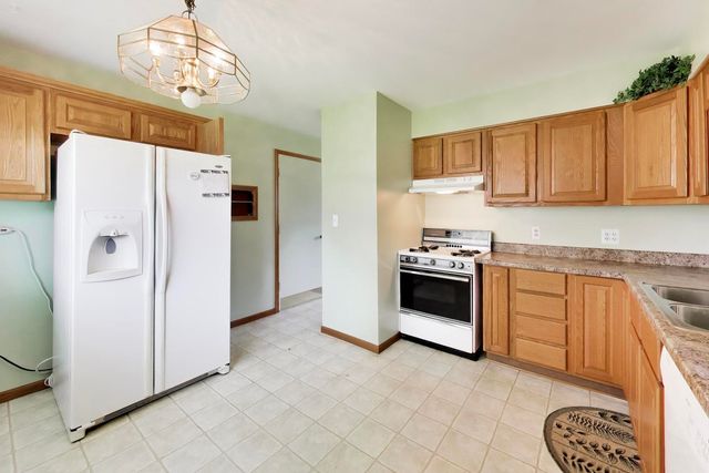 18559 W Karen Lane, Gurnee, IL 60031