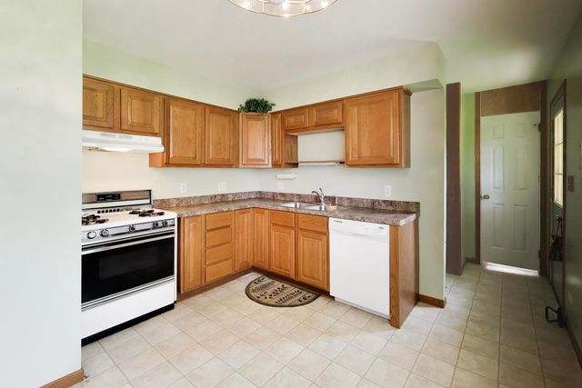 18559 W Karen Lane, Gurnee, IL 60031