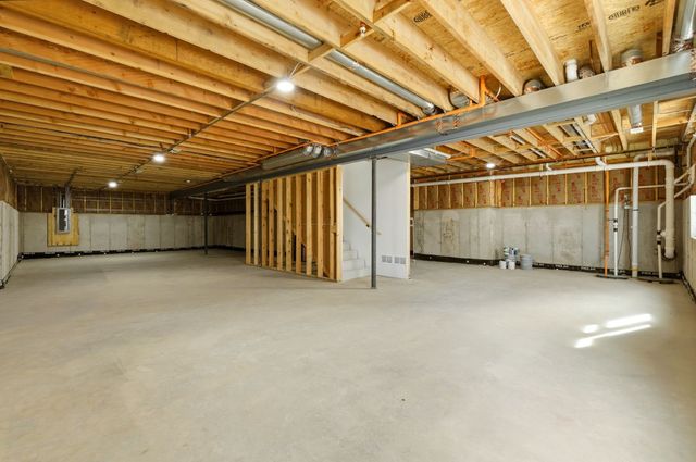 10226 S 81st Avenue, Palos Hills, IL 60465
