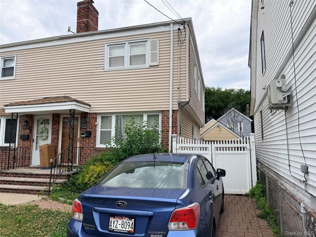 11917 6th Avenue, College Point, NY 11356