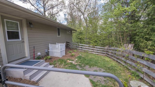 W9888 BUTTERCUP COURT, Wautoma, WI 54981