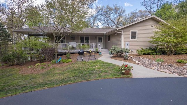 W9888 BUTTERCUP COURT, Wautoma, WI 54981