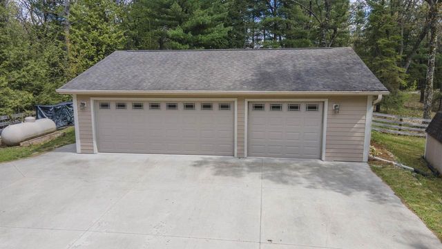 W9888 BUTTERCUP COURT, Wautoma, WI 54981