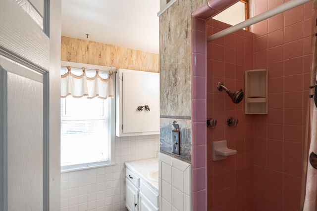 1719 N Pine Street, Nixa, MO 65714