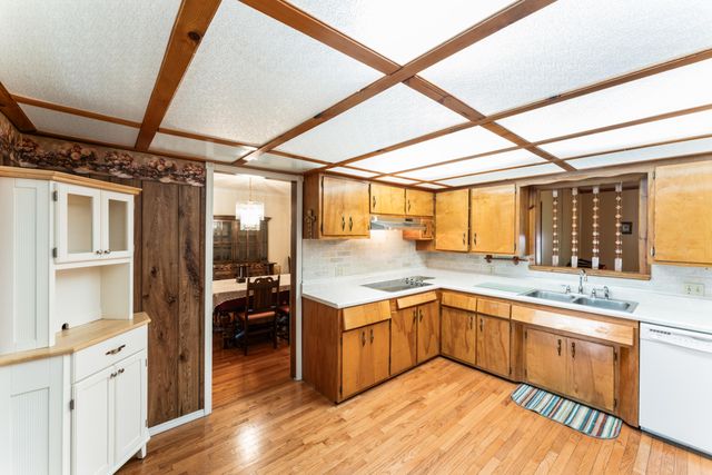 1719 N Pine Street, Nixa, MO 65714