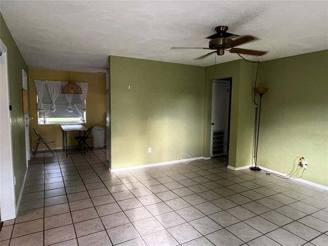 7555 15TH STREET N, St Petersburg, FL 33702