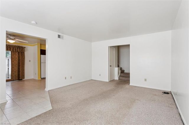 1692 Monterry PL, Newport News, VA 23608