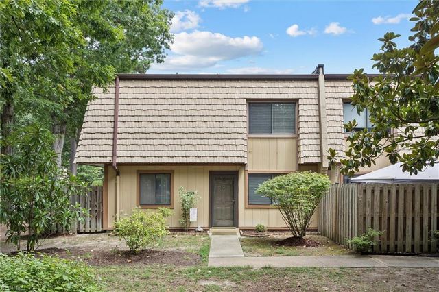 1692 Monterry PL, Newport News, VA 23608