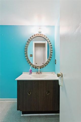 1692 Monterry PL, Newport News, VA 23608