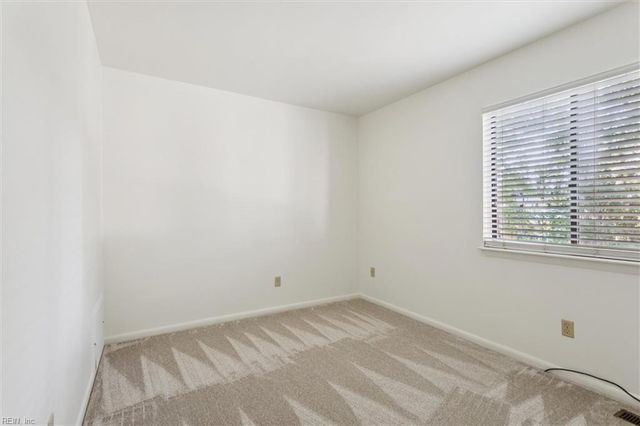 1692 Monterry PL, Newport News, VA 23608