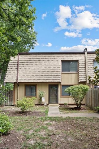 1692 Monterry PL, Newport News, VA 23608