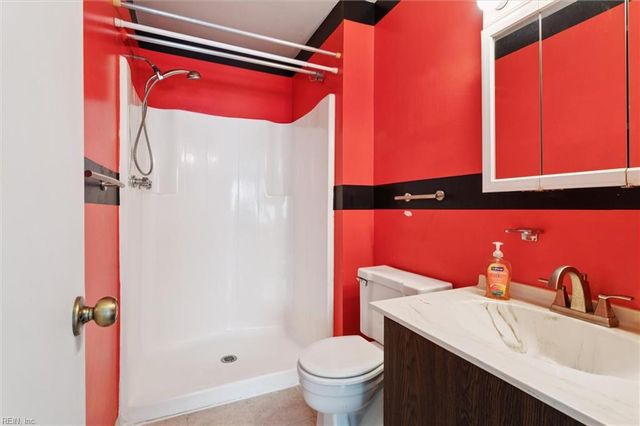 1692 Monterry PL, Newport News, VA 23608