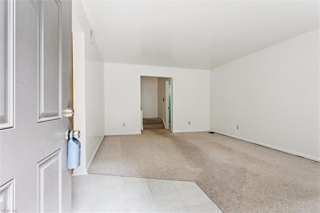 1692 Monterry PL, Newport News, VA 23608