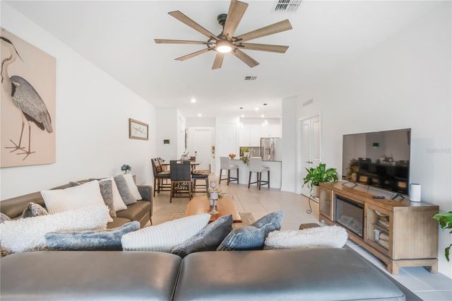 4716 WALTHAM FOREST DRIVE, Davenport, FL 33837
