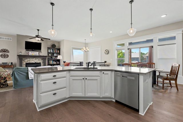 1615 N Obsidian St, Wichita, KS 67235