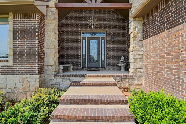 1615 N Obsidian St, Wichita, KS 67235