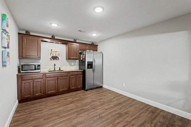 1615 N Obsidian St, Wichita, KS 67235