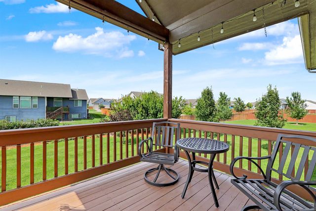 1615 N Obsidian St, Wichita, KS 67235