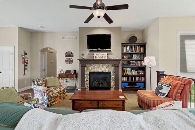 1615 N Obsidian St, Wichita, KS 67235