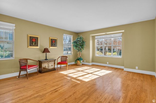 517 E HOLSTEIN WAY, Murray, UT 84107