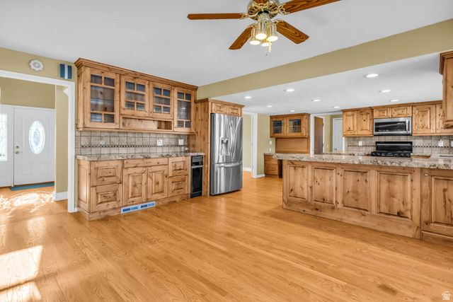 517 E HOLSTEIN WAY, Murray, UT 84107