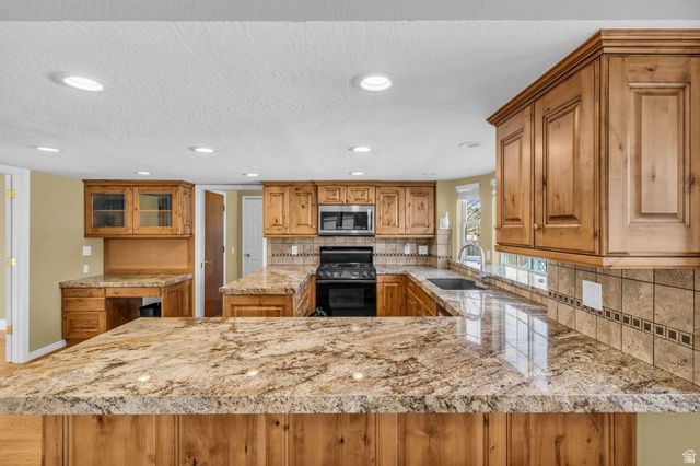 517 E HOLSTEIN WAY, Murray, UT 84107