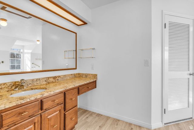 517 E HOLSTEIN WAY, Murray, UT 84107