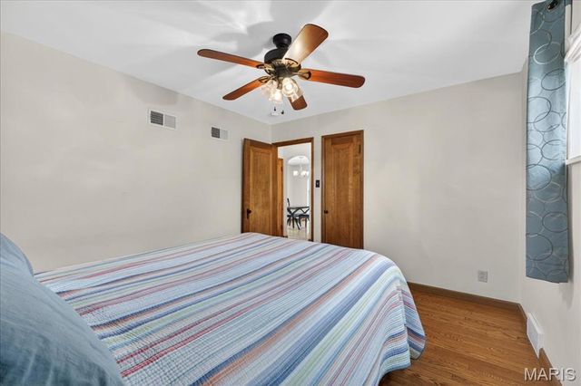 705 Bellavilla Drive, Bella Villa, MO 63125