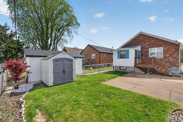 705 Bellavilla Drive, Bella Villa, MO 63125