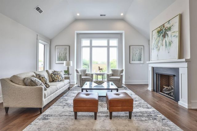 1 Highland Avenue, 307, Fort Thomas, KY 41075