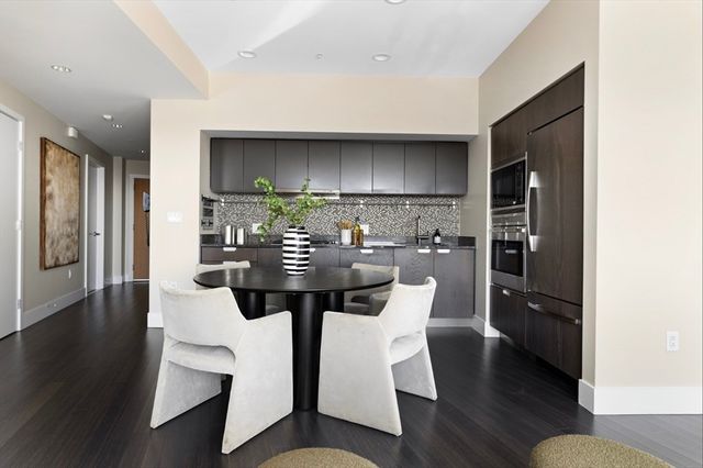 110 Stuart Street 18H, Boston, MA 02116