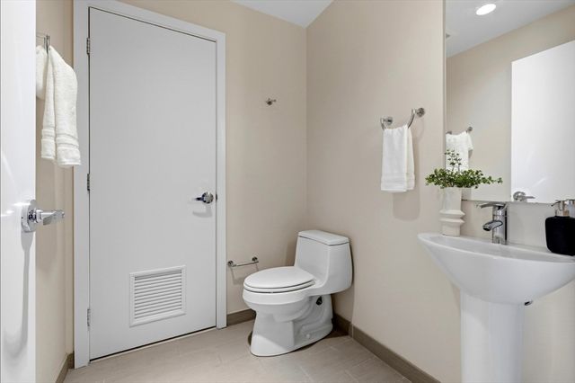 110 Stuart Street 18H, Boston, MA 02116