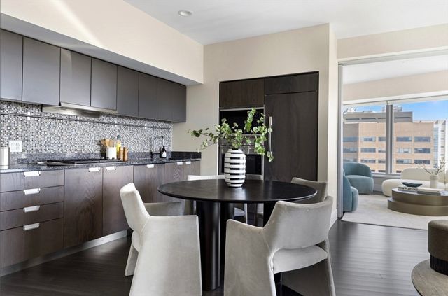 110 Stuart Street 18H, Boston, MA 02116