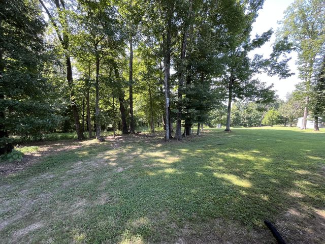 1130 Hunting Creek Ct, Clarksville, TN 37042