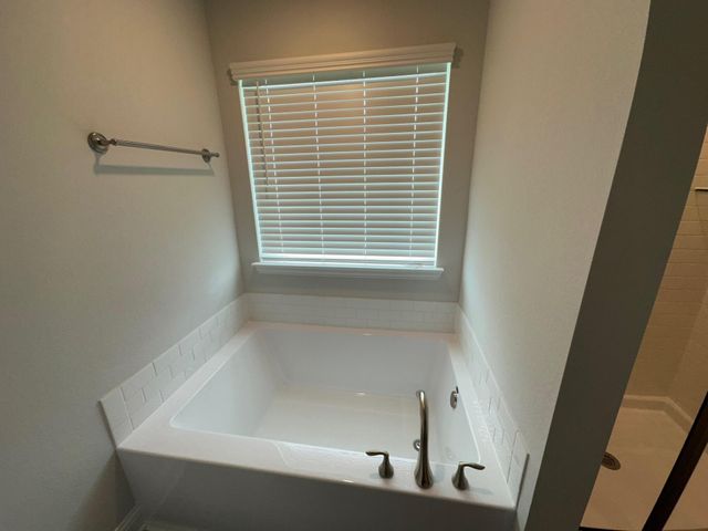 10 Gemstone Court, Angleton, TX 77515
