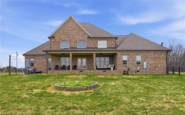 203 Bobcat Road, Summerfield, NC 27358